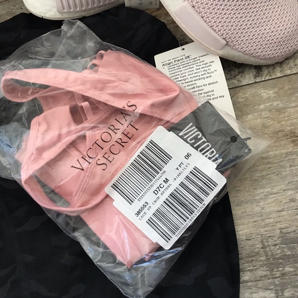 NWT! VICTORIA SPORT THE PLAYER! - Picture 4 of 4